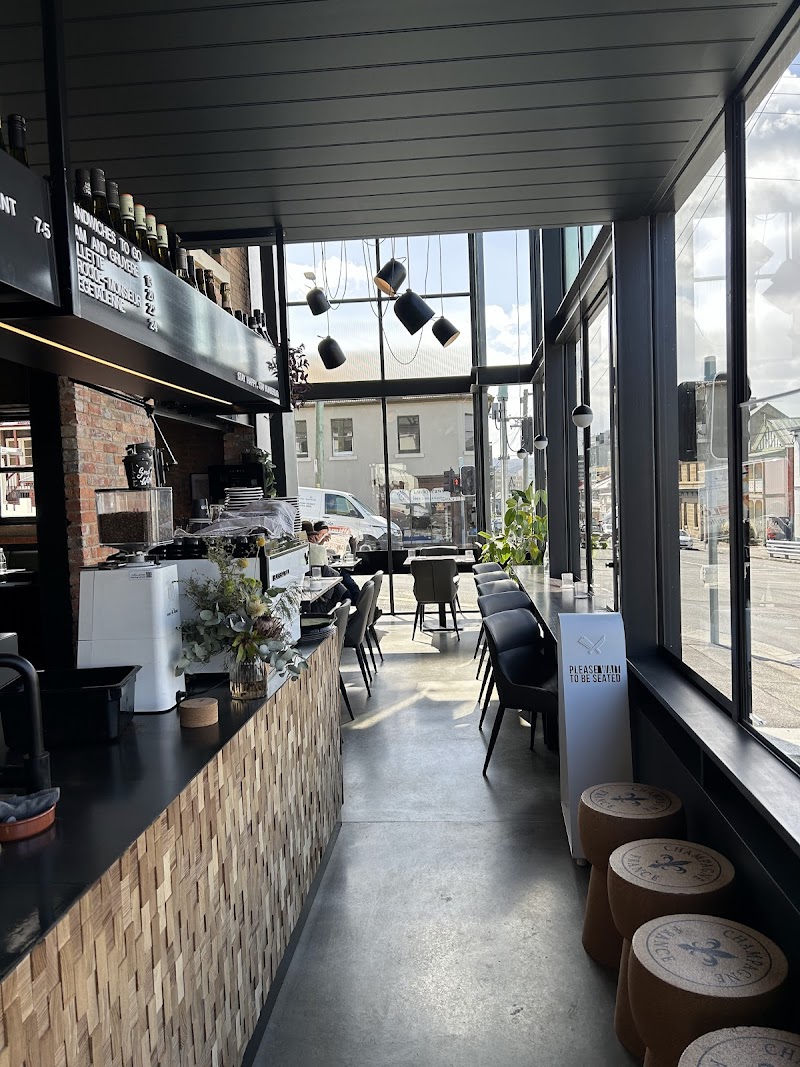 WunderBar & Restaurant